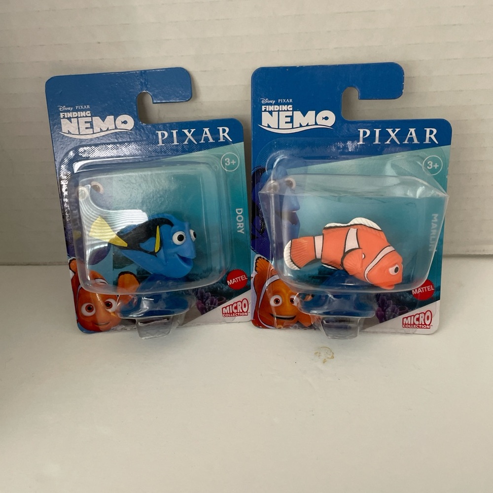 Finding Nemo  micro collection figures: Marlin and Dory characters
